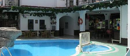 Gondol Apartments
