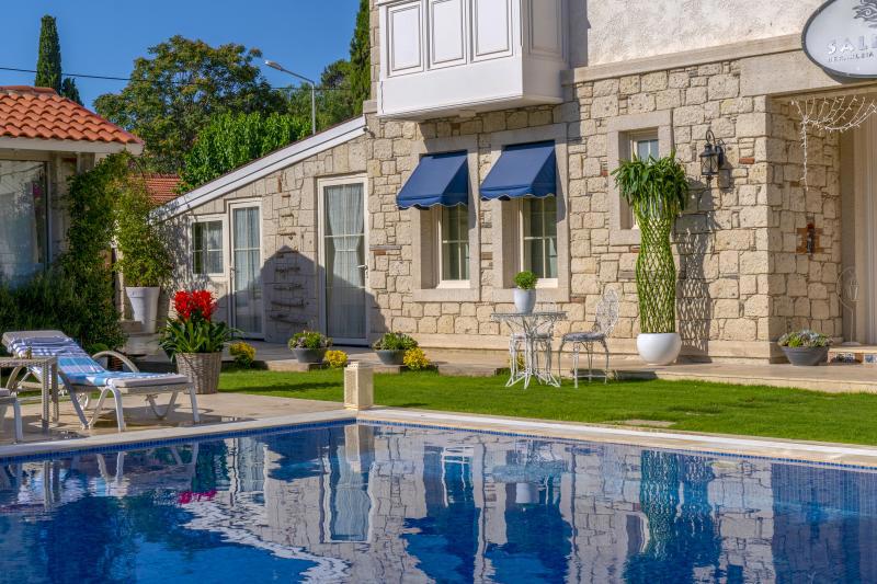 Salbakos Herakleia Boutique Hotel