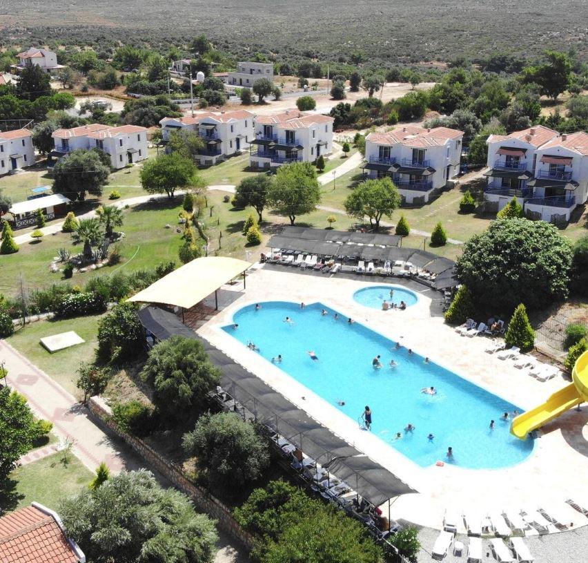 Akay Garden Family Club