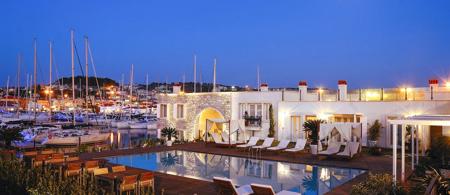 Çeşme Marina Konukevi