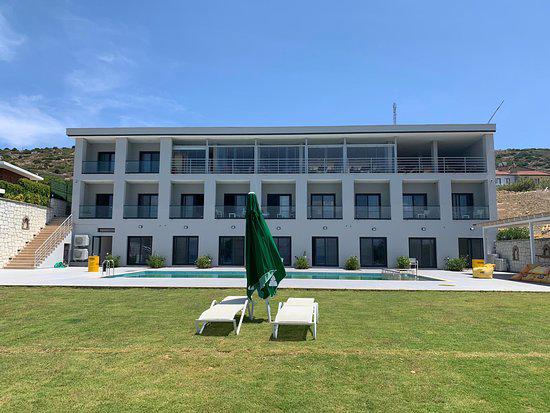 Life Point Boutique Hotel