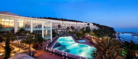 Pine Bay Holiday Resort