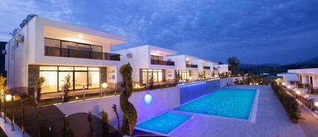 Ada Villas Beverly Hills