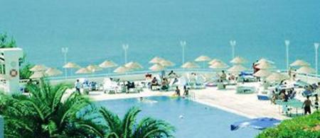 Blue Vista Hill Hotel