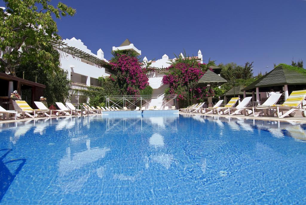 Golden Gate Club Hotel