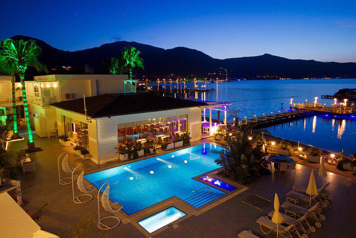 Poseidon Boutique Hotel  & Yacht Club