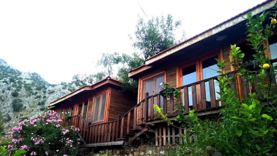 Palmira Bungalow & Camping