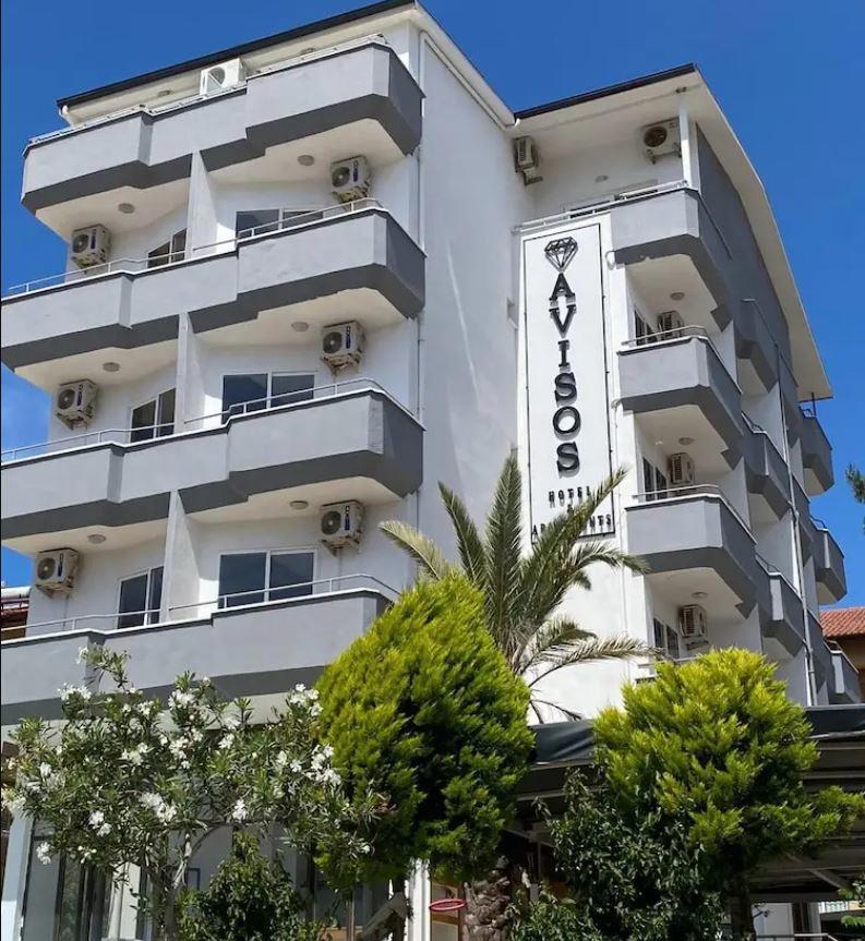 Avisos Hotel & Apartments