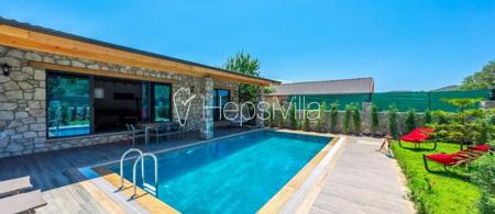 Villa Akar