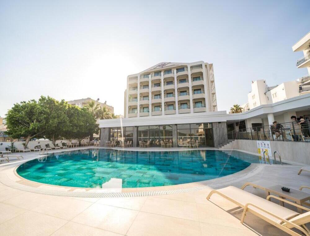 Premier Nergis Beach Hotel