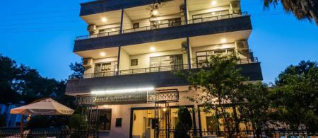 Ada Boutique Hotel