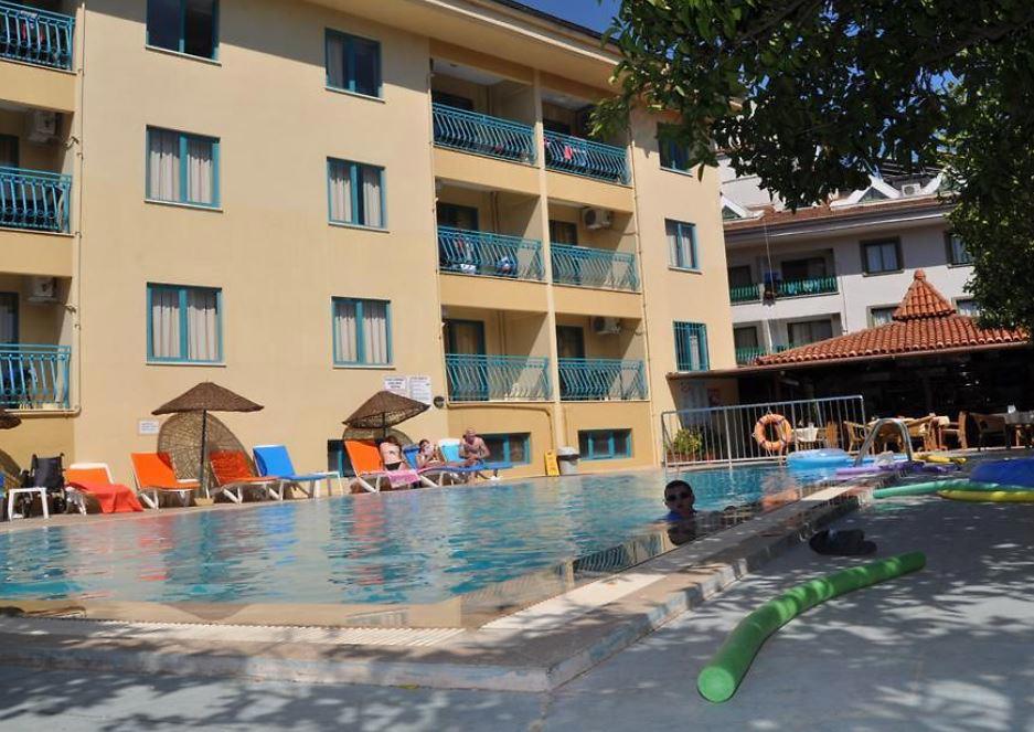 Hibiscus Apart & Garden