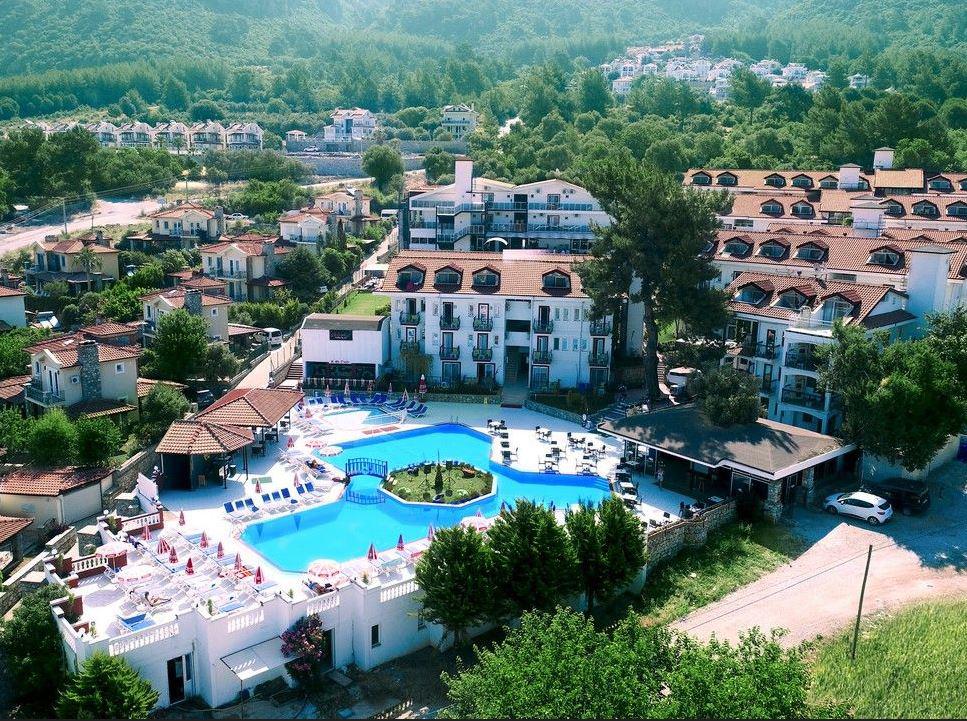 Sunshine Holiday Resort