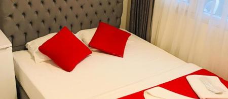 Deniz Home & Suits