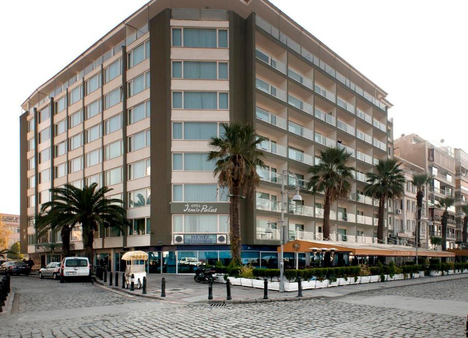 İzmir Palas