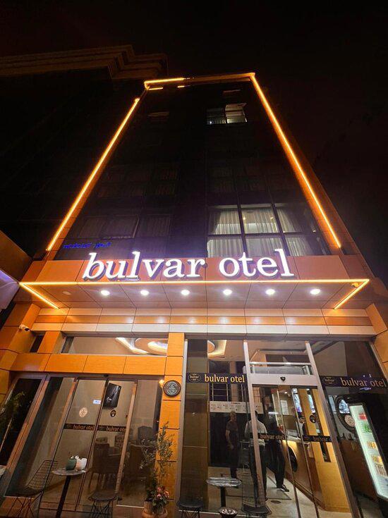 Bulvar Hotel