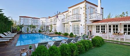 Bay C Hotel