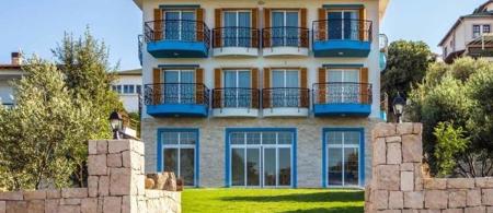 Clementine Suites