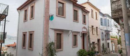 Nil House