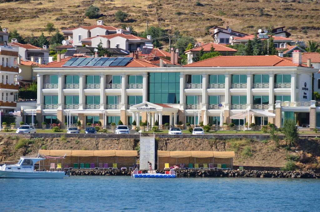 Cunda Kıvrak Hotel