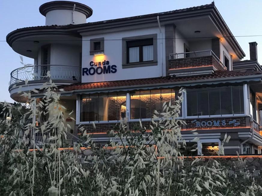 Cunda Rooms Otel