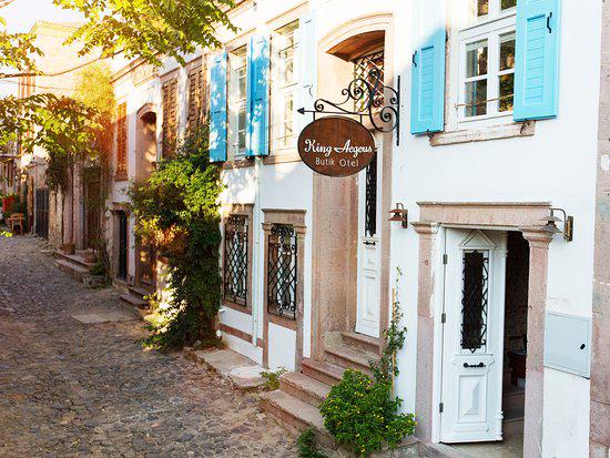 Kırmızı Konak Cunda