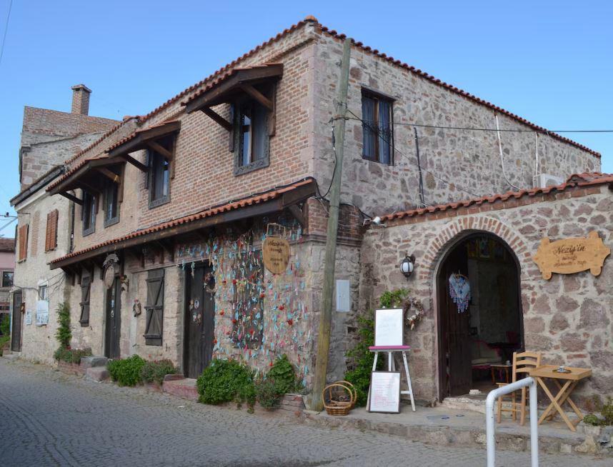Nezişin Konağı