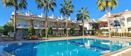 Golden Life Blue Green Residence
