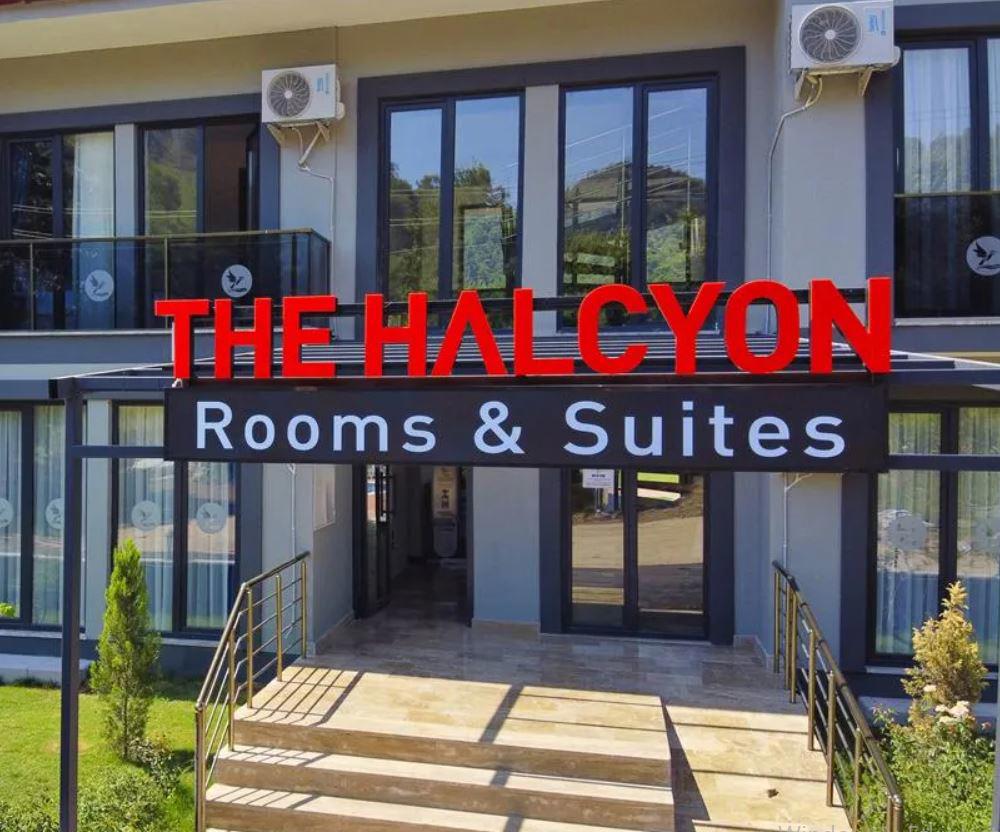The Halcyon Rooms & Suites Hotel