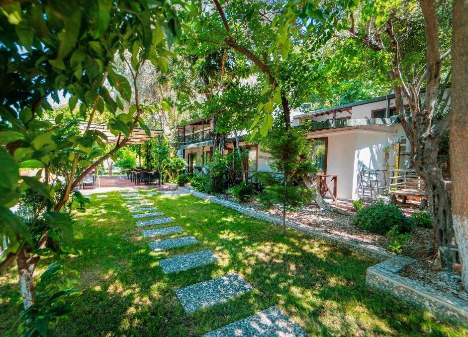 Lagoon Boutique Hotel