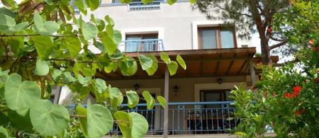 Foça Erguvan Hotel