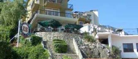 Es Apartments