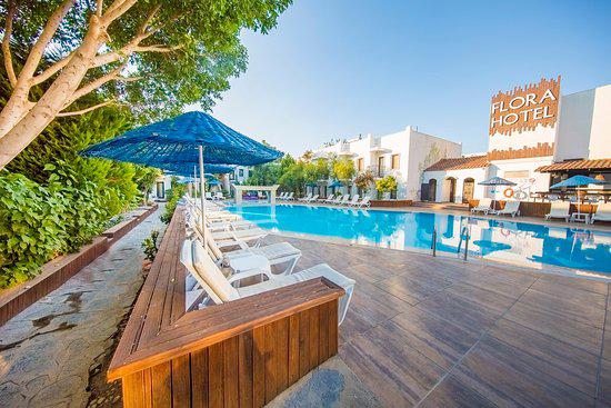 Flora Hotel