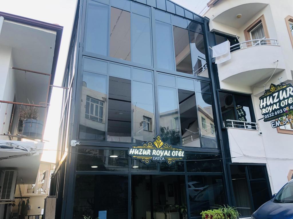 Huzur Royal Hotel
