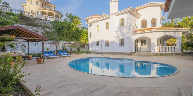 Infinity Ladybird Villa