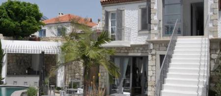 Ala Hotel