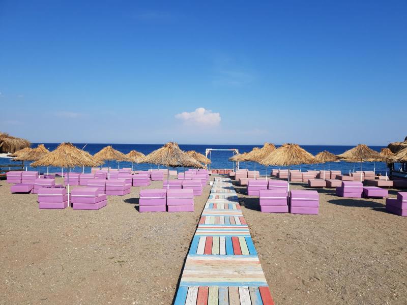 Ekinoks Beach Bungalow