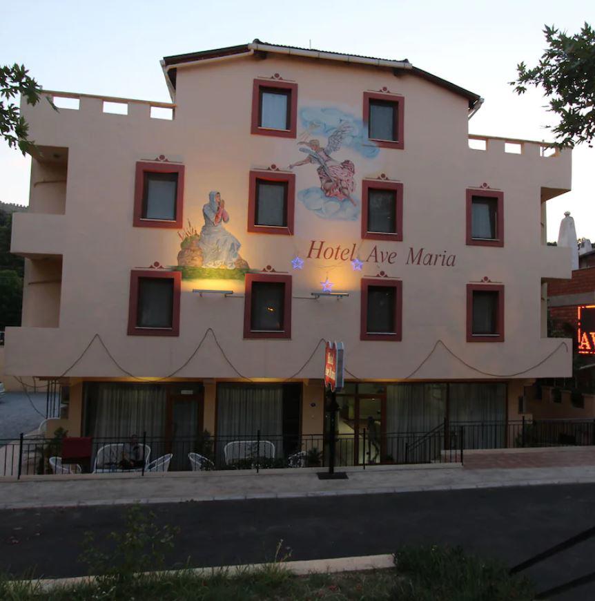 Hotel Ave Maria