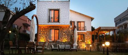 Huzurla Otel