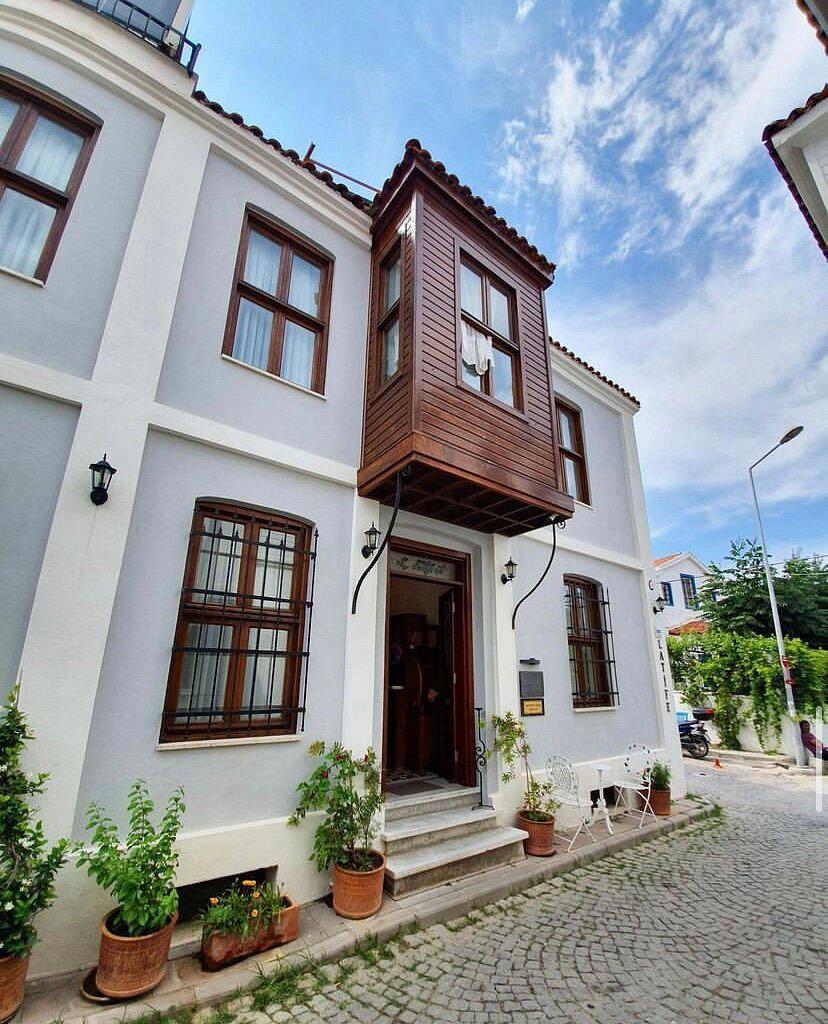 Latife Hanım Konağı
