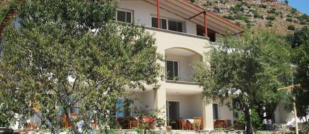 Ünlü Apart Pansiyon