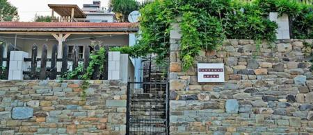 Kahraman Apart