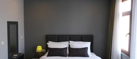 Senior Pera Suites