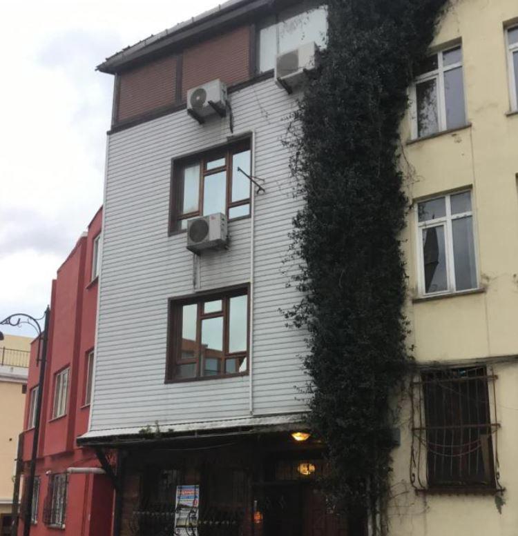 Divan Wooden Guesthouse