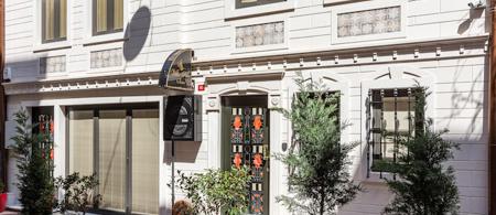 By Pera Suites