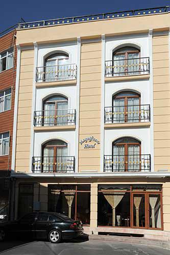 Magnificent Hotel