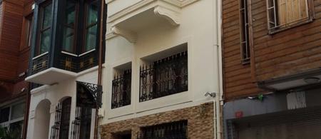 Zendy Suite Hotel