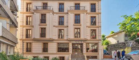 Grand Pamir Hotel