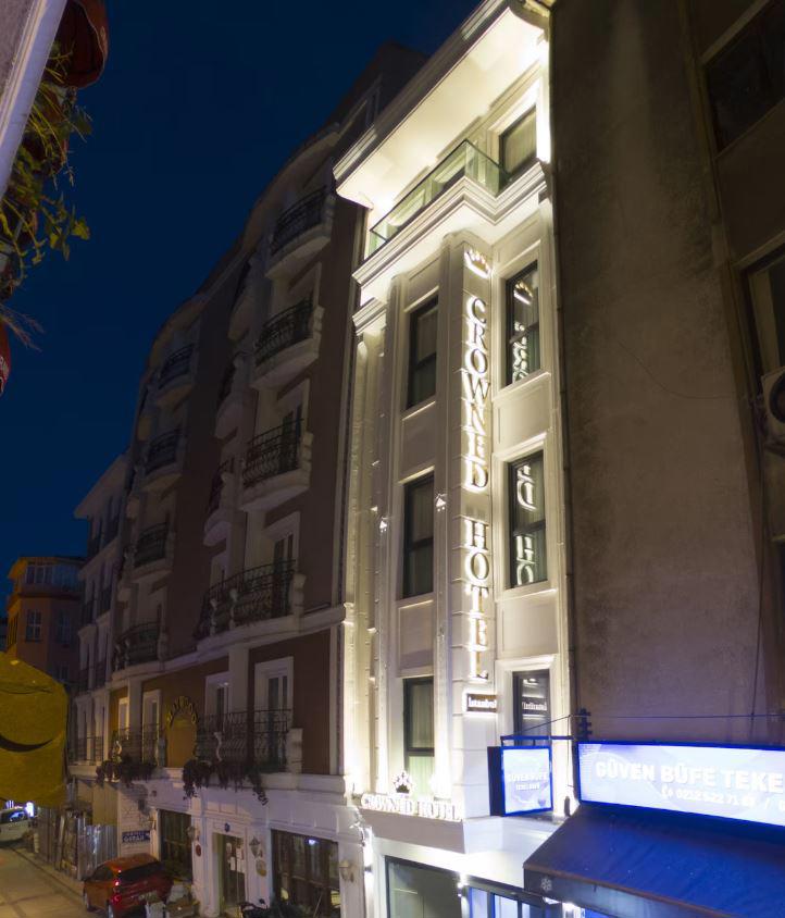 Crowned Hotel