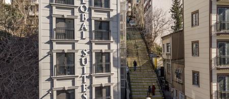 Global Suites Hotel